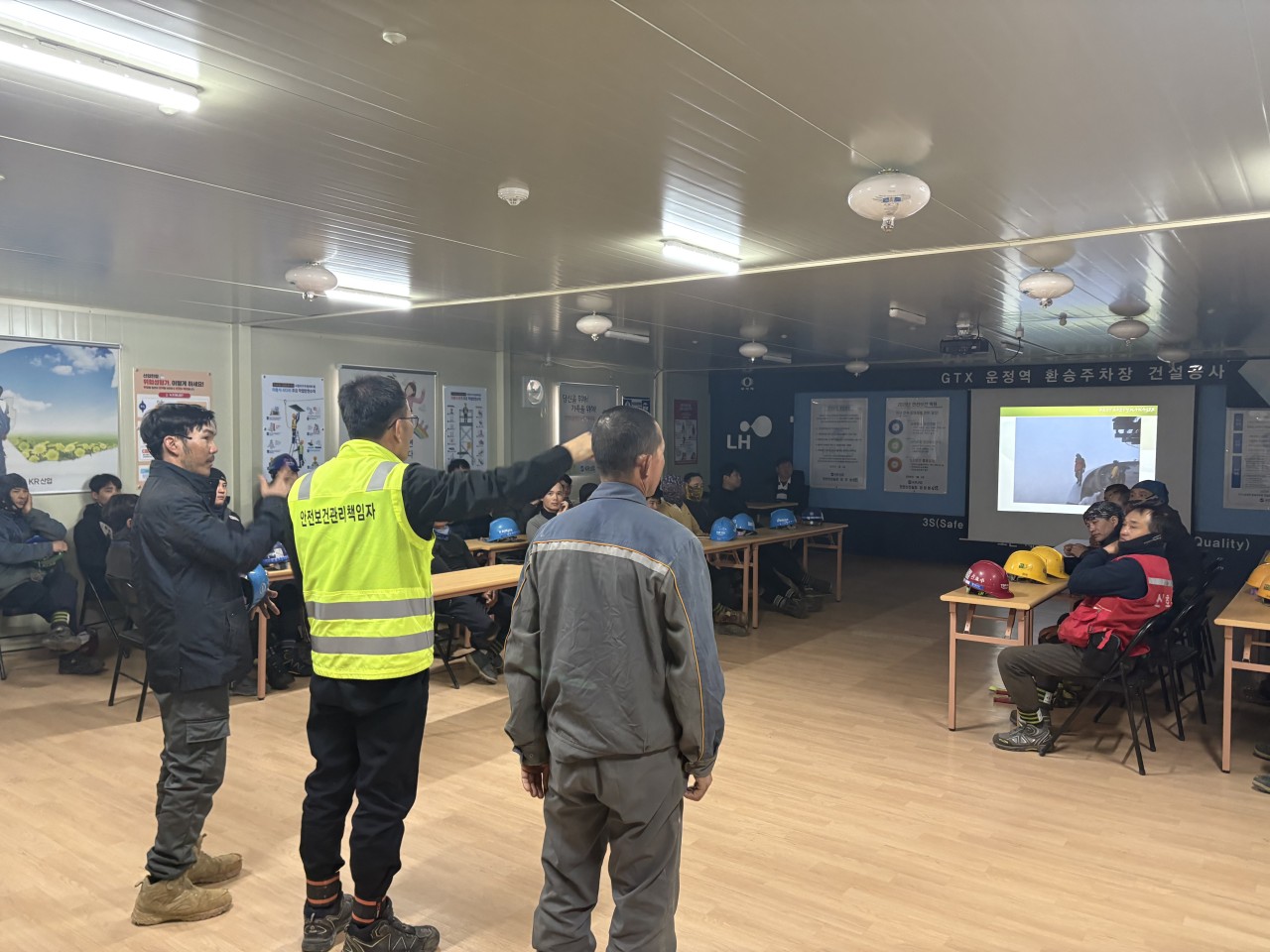 주식회사 탑 엔지니어링_사진_20260321_6.jpg